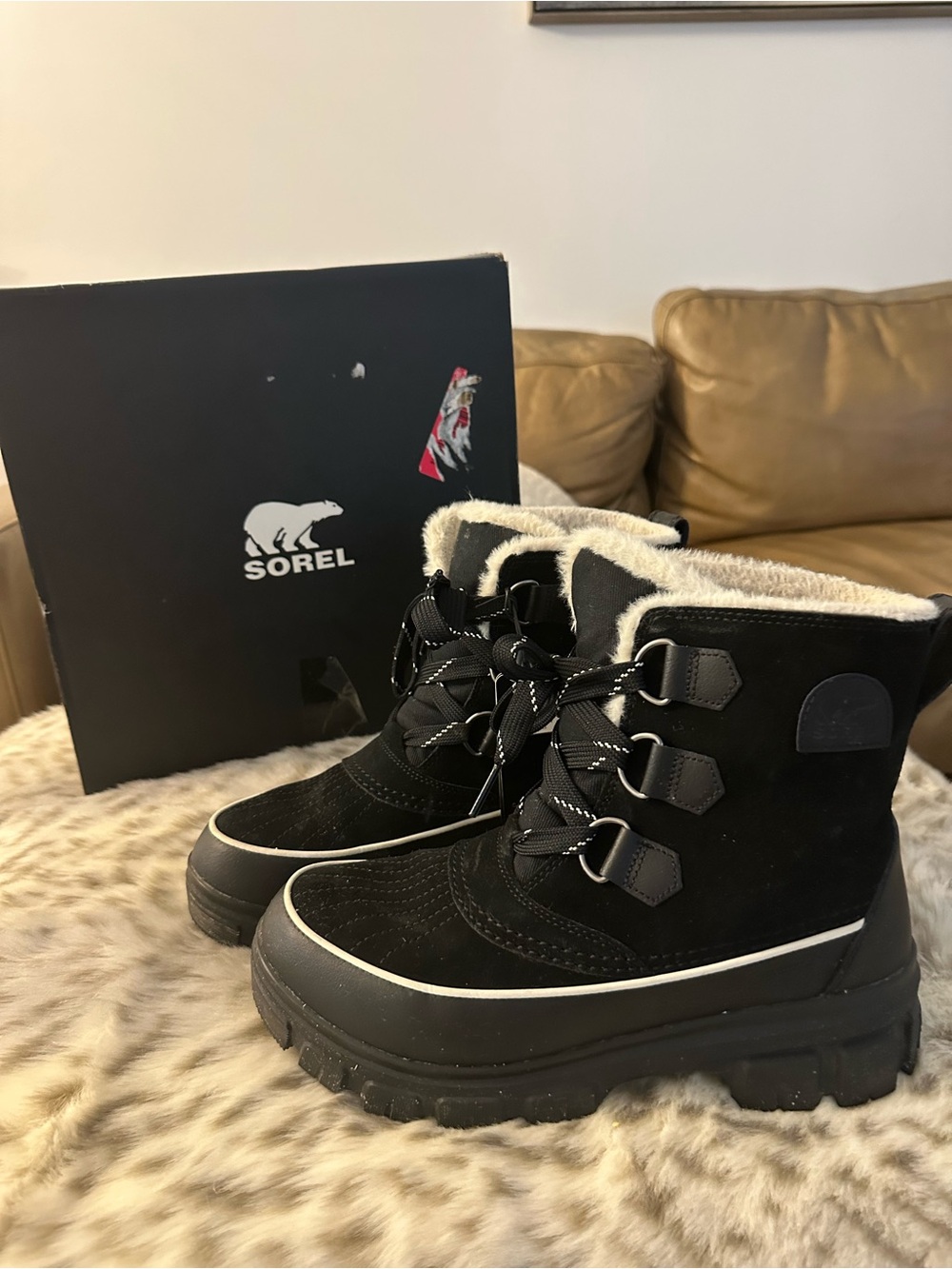 Sorel TIVOLI V WATERPROOF Black Lace-Up Winter Boots